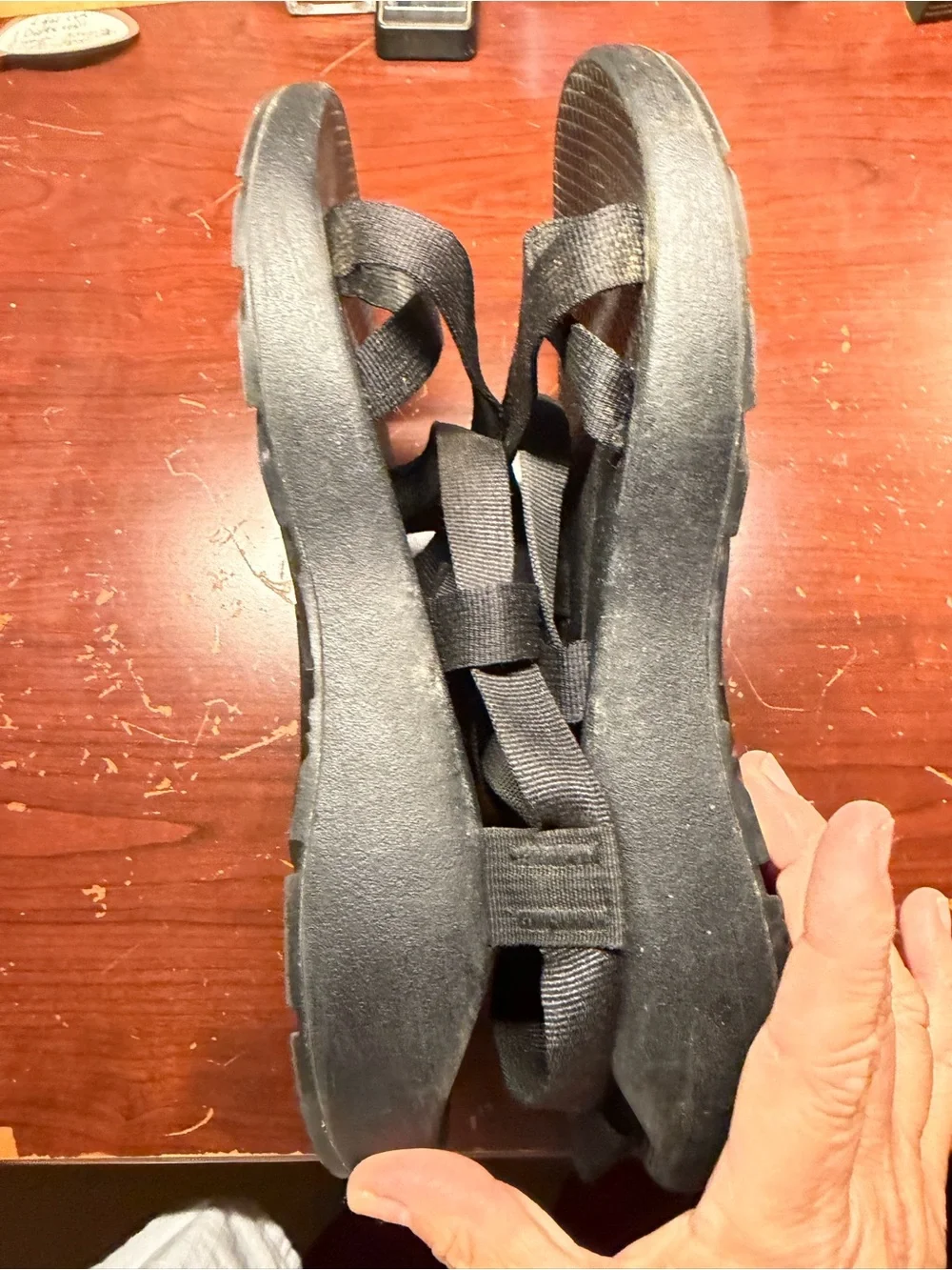 Chaco men’s sz 9 Black Strappy Outdoor Sandals